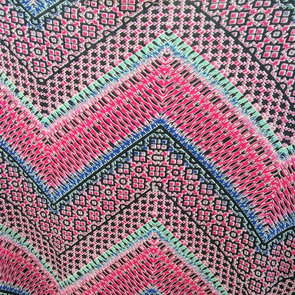 Hippie Rose Women's Short Sleeve Top Chevron Print Laced Bottom Shirt Size Large - Picture 5 of 7